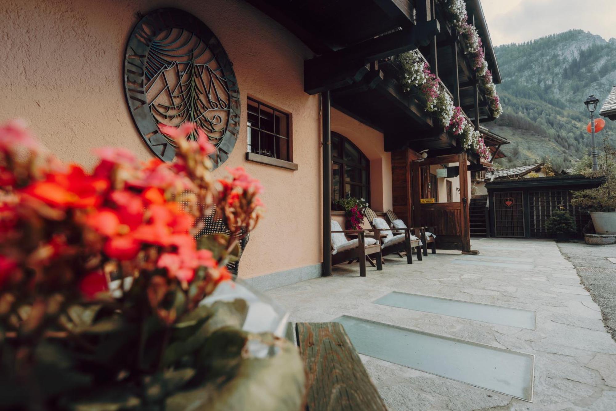 Locanda La Brenva - Estella Hotel Collection & Experience Курмайор Экстерьер фото